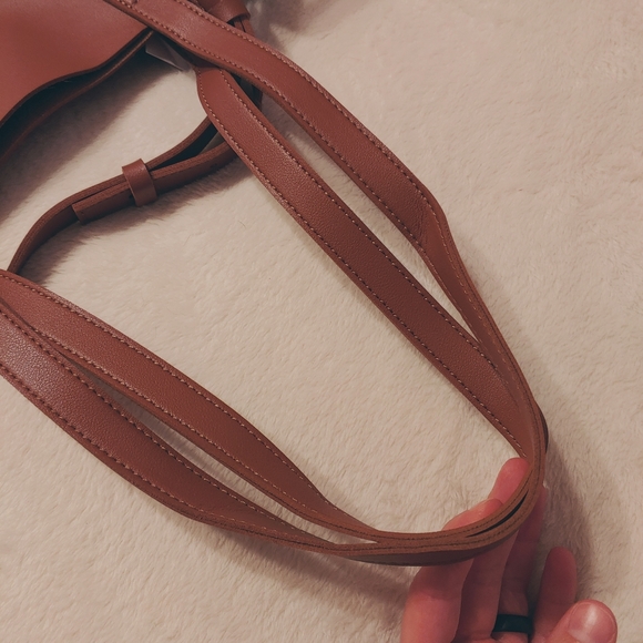 NWT Henny & Lev Donna Tote Bag - Cognac - Picture 9 of 9
